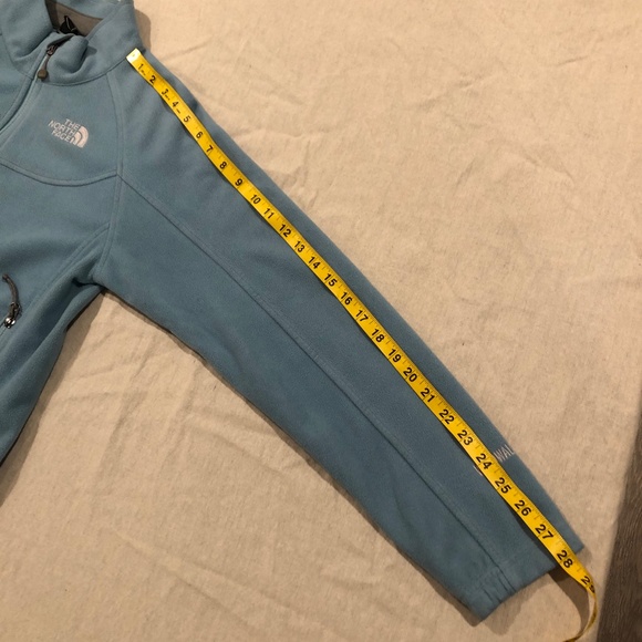 The North Face Light Blue Windwall fleece jacket - Picture 13 of 14